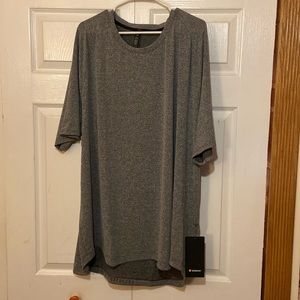 Lululemon Men’s 5XL Shirt